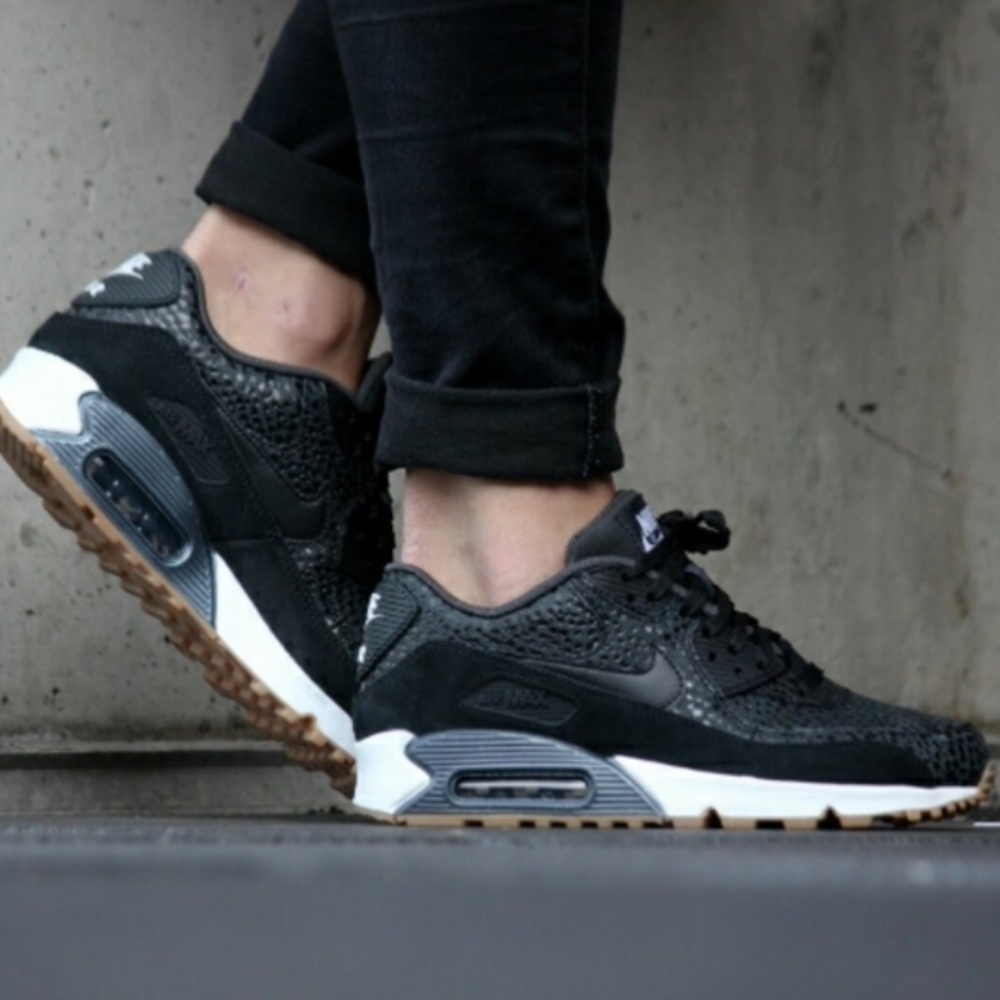 Women's Air Max 90 Black Animal Print Size 6.5